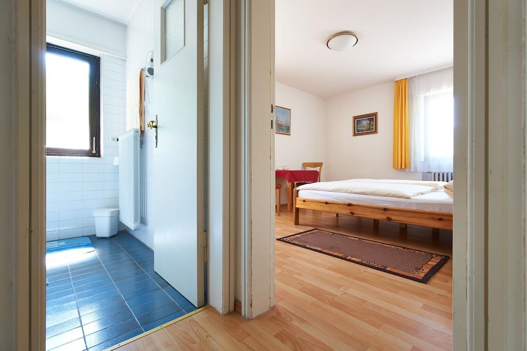 Gasthof Riedsee Stuttgart Rom bilde
